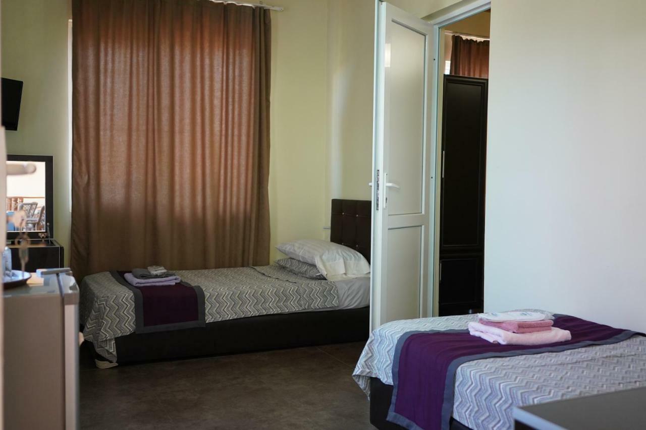 Ponto Hotel Kobuleti Chambre photo
